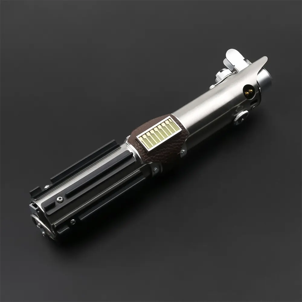 Rey Skywalker EP9 Graflex Lightsaber - Proffie 2.2, view 1