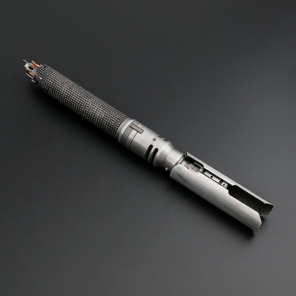 Weathered Cal Kestis EP3 Duelling Lightsaber SRGB